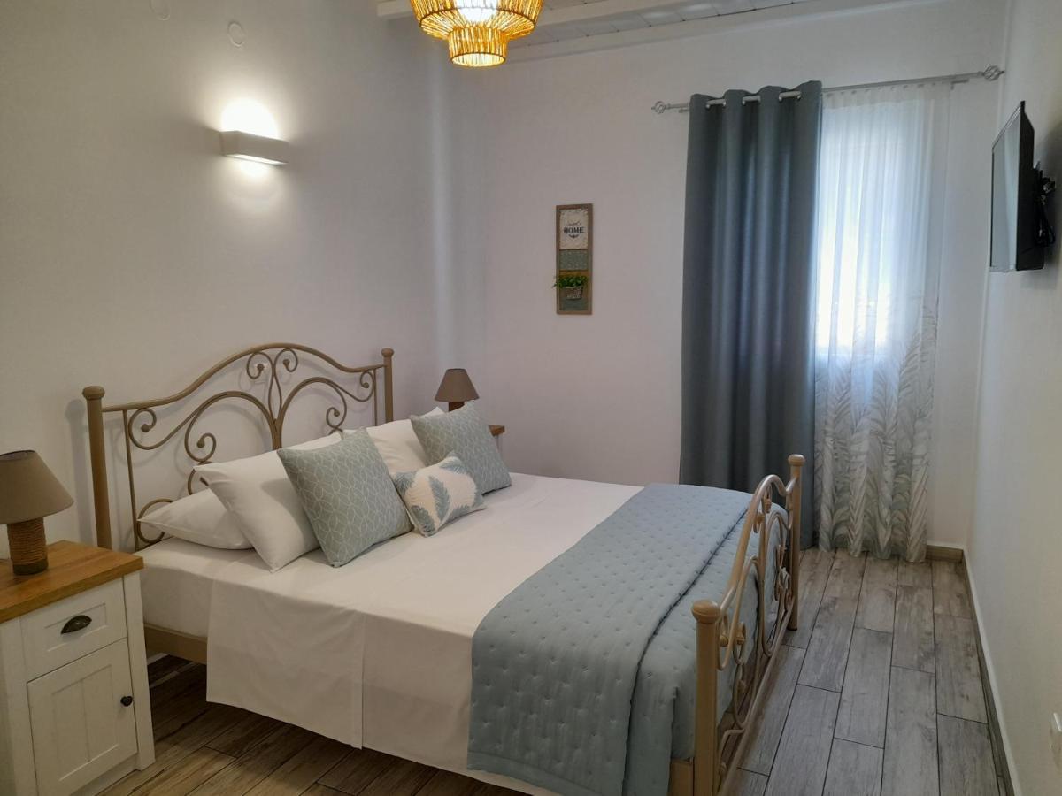 Appartement Alisachni à Kini Extérieur photo