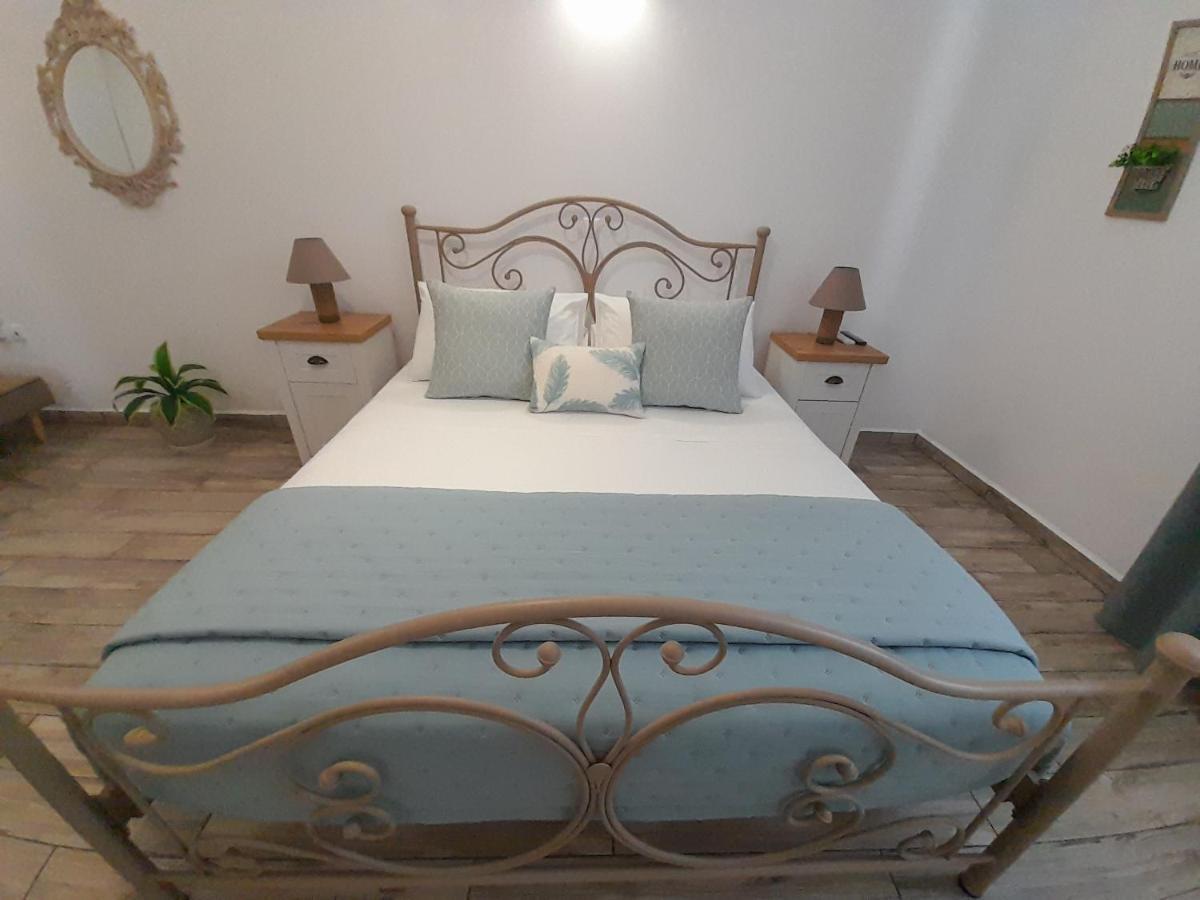 Appartement Alisachni à Kini Extérieur photo