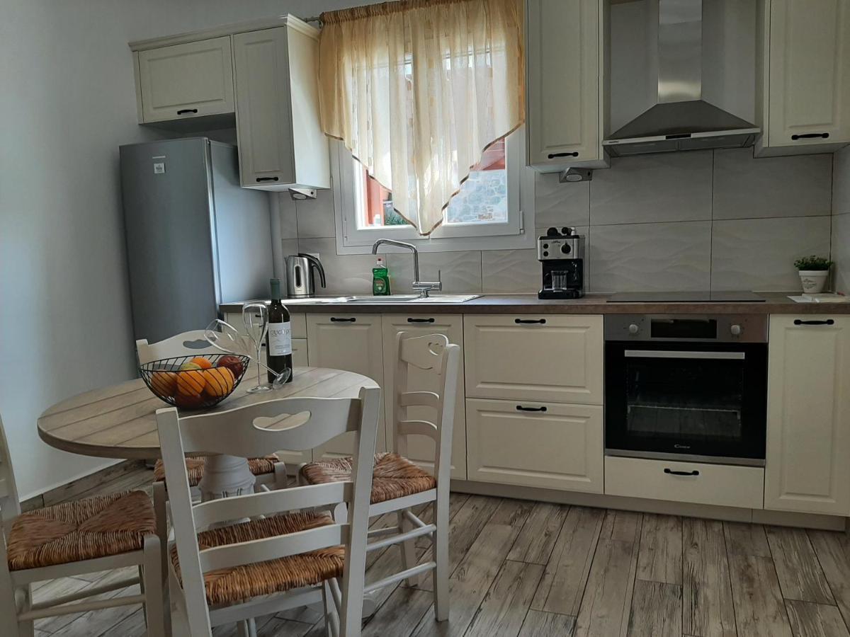Appartement Alisachni à Kini Extérieur photo
