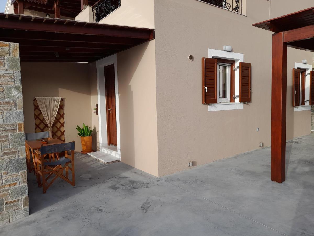 Appartement Alisachni à Kini Extérieur photo