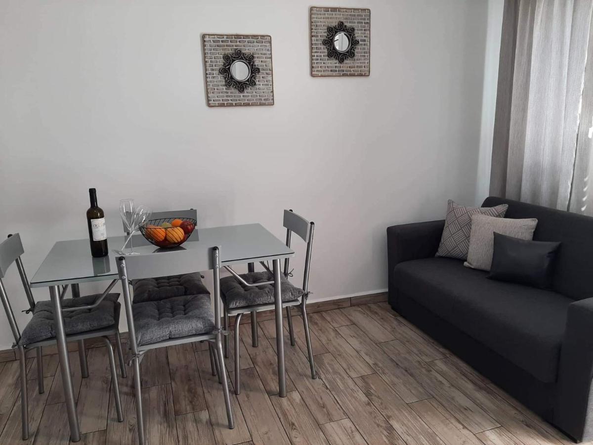Appartement Alisachni à Kini Extérieur photo