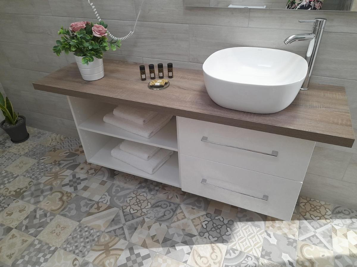 Appartement Alisachni à Kini Extérieur photo