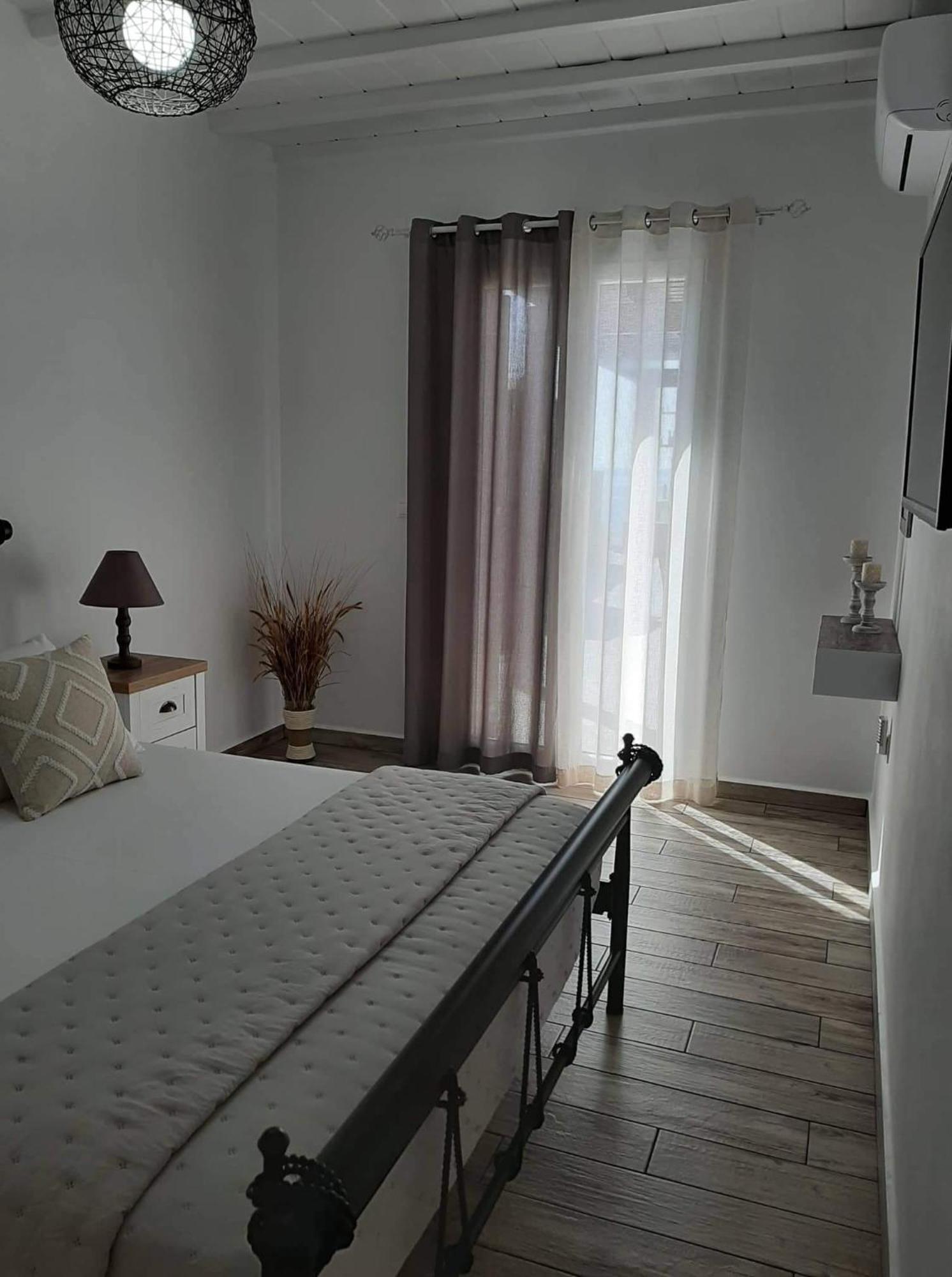 Appartement Alisachni à Kini Extérieur photo